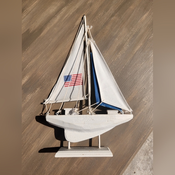 Nautical Model Sailboat with American Flag - Picture 2 of 3